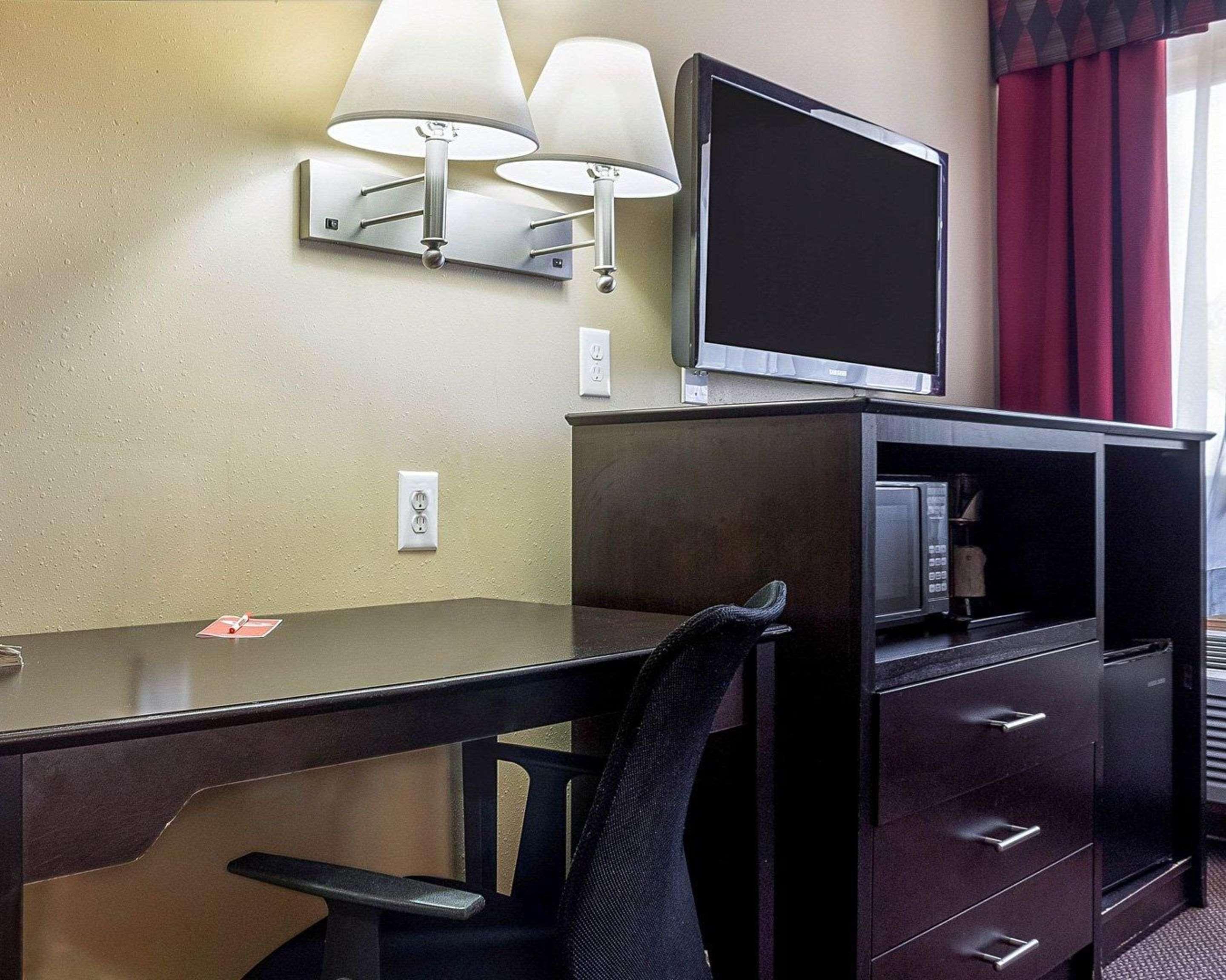 Econo Lodge Jamestown Zewnętrze zdjęcie