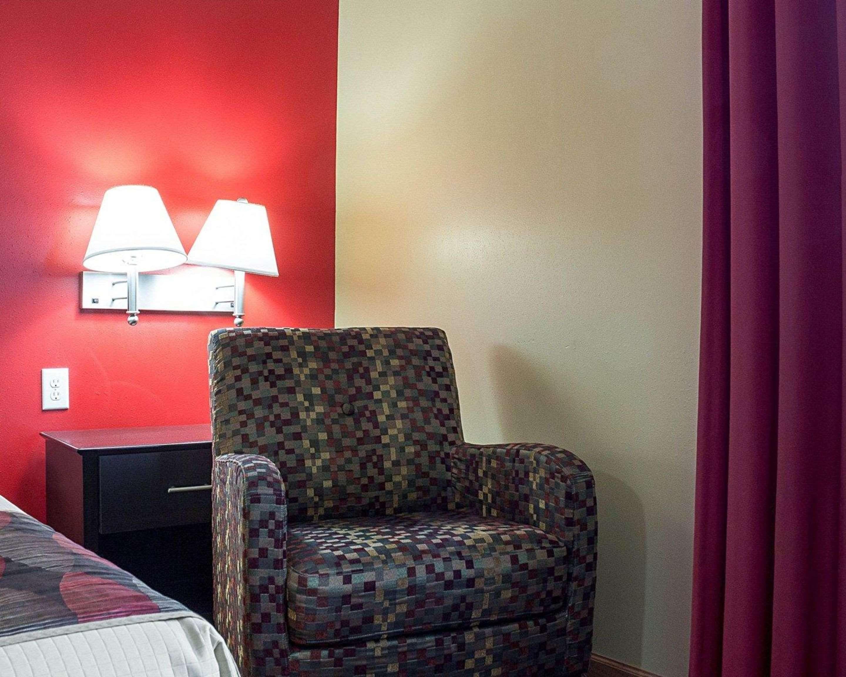 Econo Lodge Jamestown Zewnętrze zdjęcie