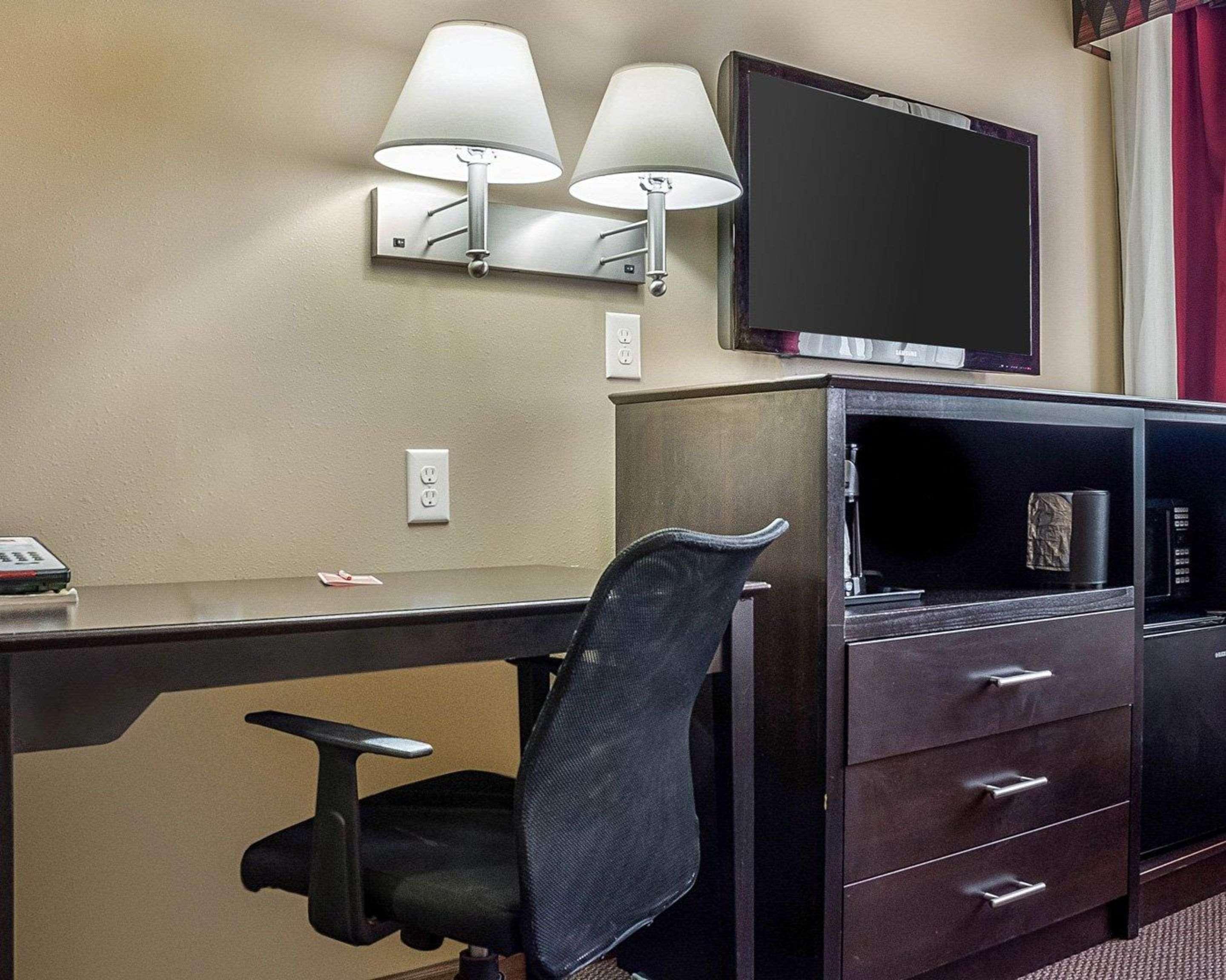 Econo Lodge Jamestown Zewnętrze zdjęcie