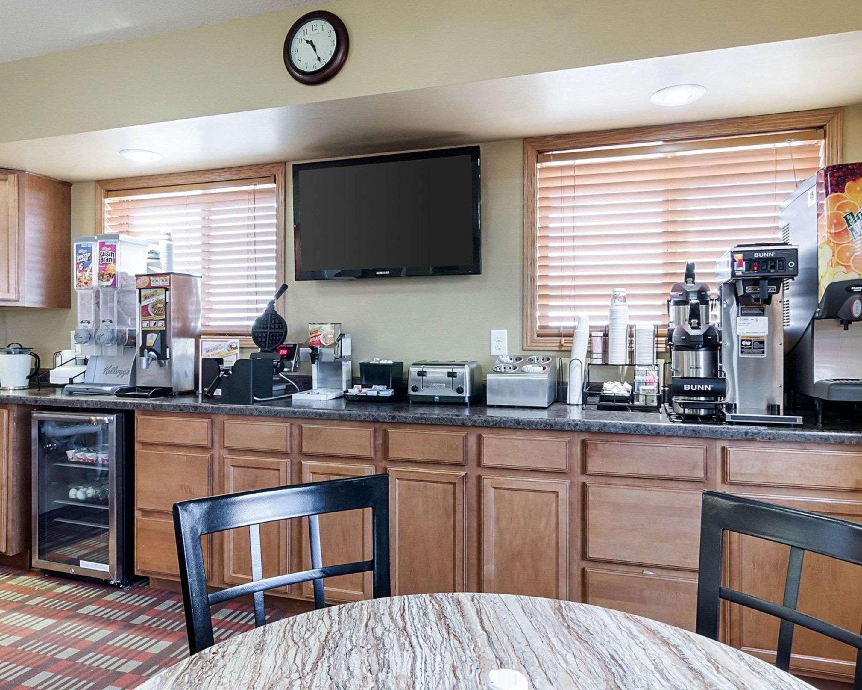 Econo Lodge Jamestown Zewnętrze zdjęcie