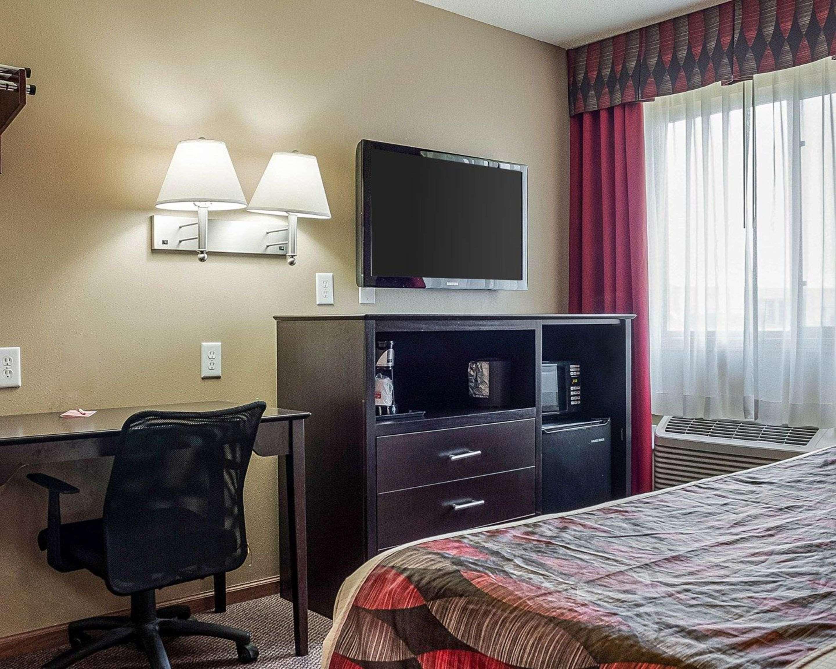 Econo Lodge Jamestown Zewnętrze zdjęcie