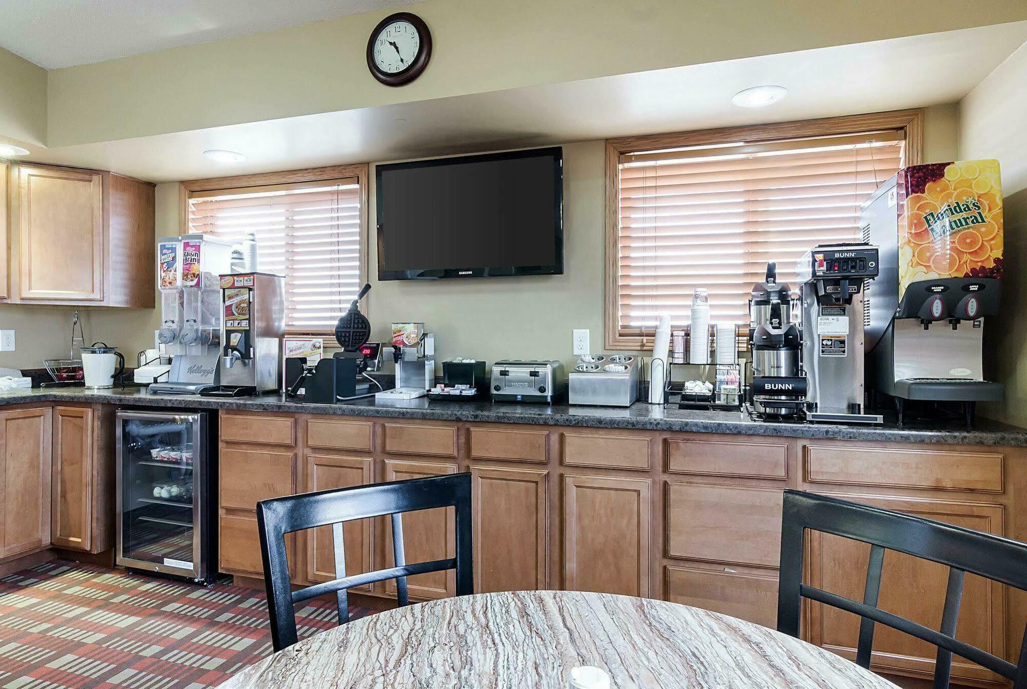 Econo Lodge Jamestown Zewnętrze zdjęcie